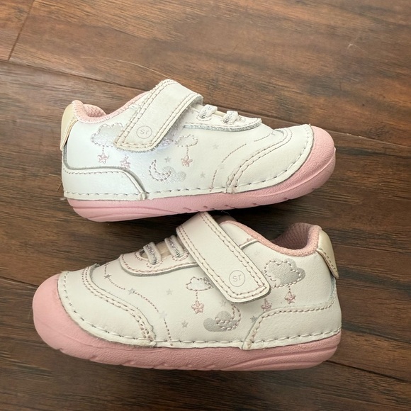 Stride Rite Adalyn Pink and White Little Girl Shoes-Size 4XW - Picture 6 of 9